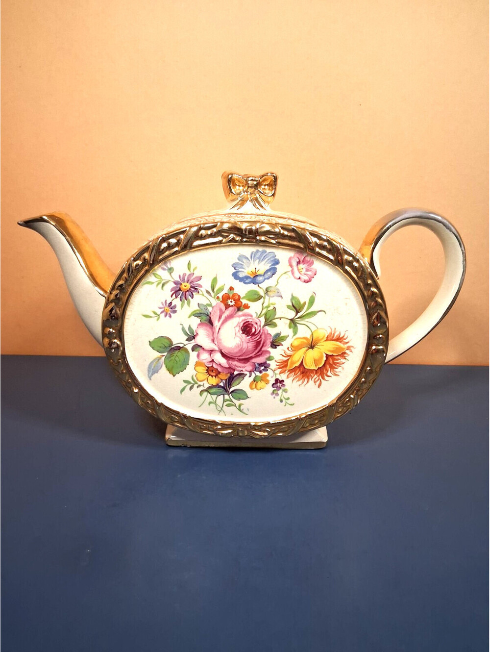 James Sadler And Sons Vintage England Floral & Gold Barrel Teapot (Description)